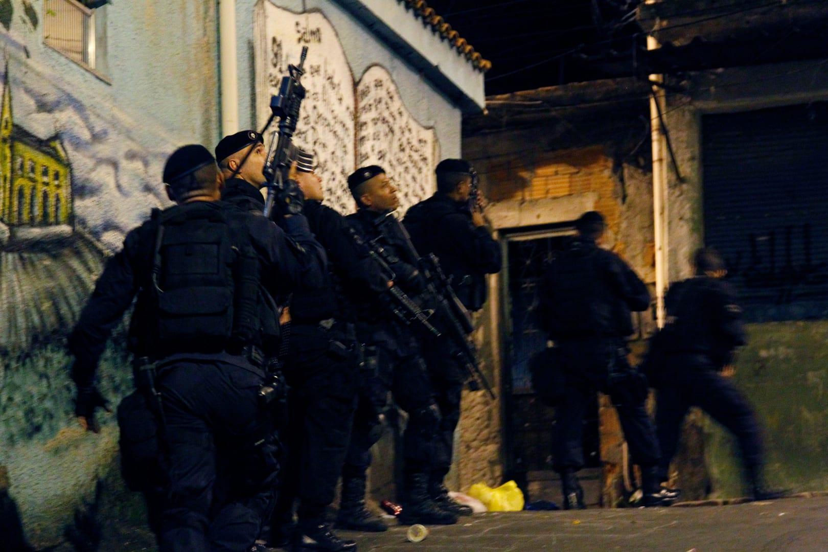 Brazil Federal Police carry out search and seizure warrants at medical researchers' homes