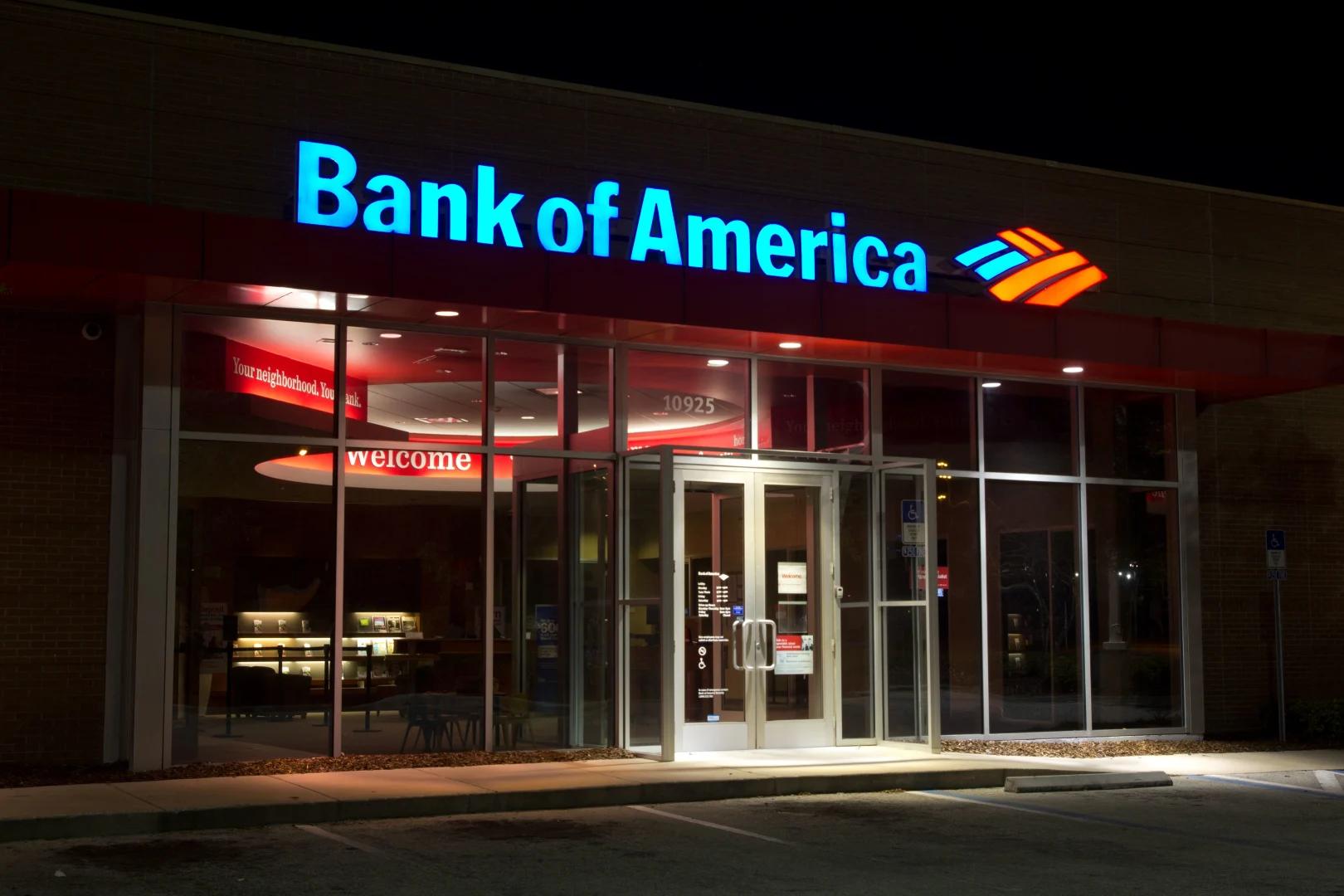 Bank of America cancels popular conservative's bank account